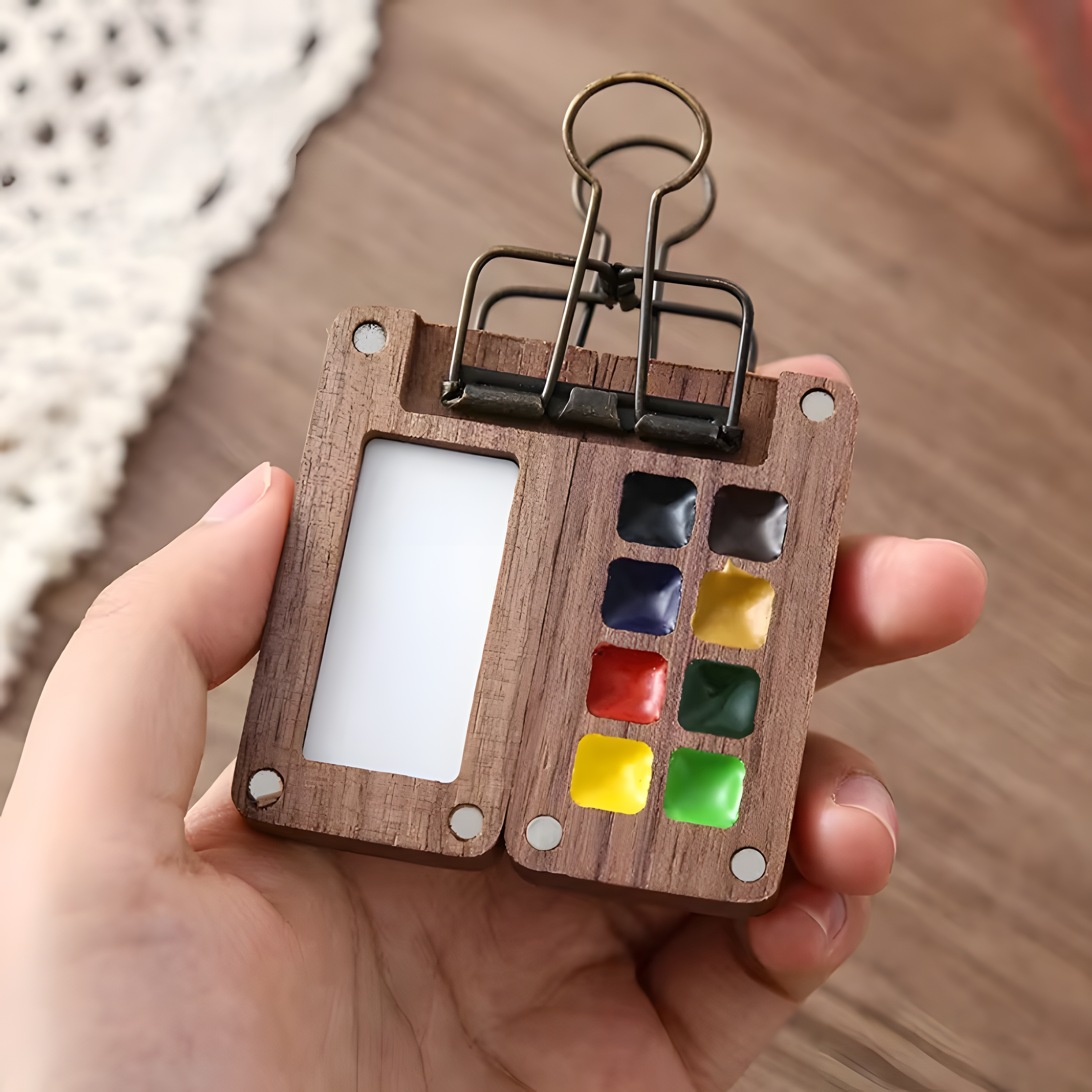 PiccoloPalette™ – Redefining Portable Painting for Artists on the Move